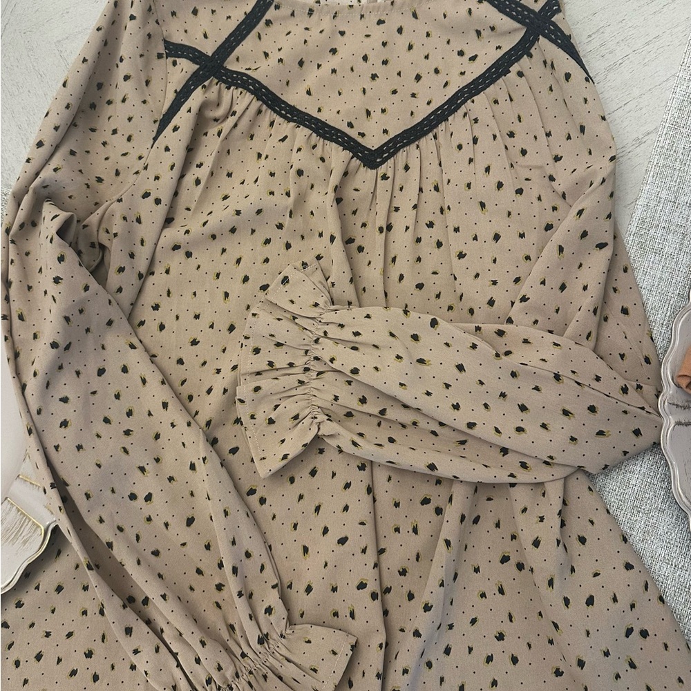 Staccato Beige Blouse with Black Accents